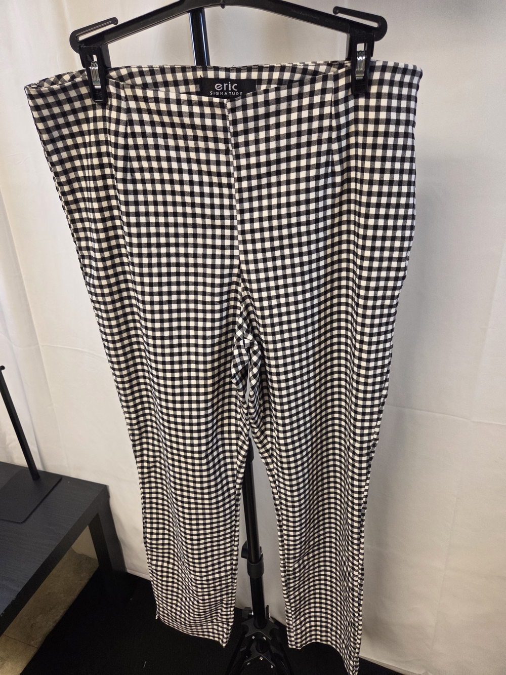 Signature Black & White Gingham Tapered Men’s Pants